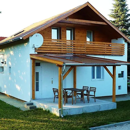 Holiday home Levendula *
